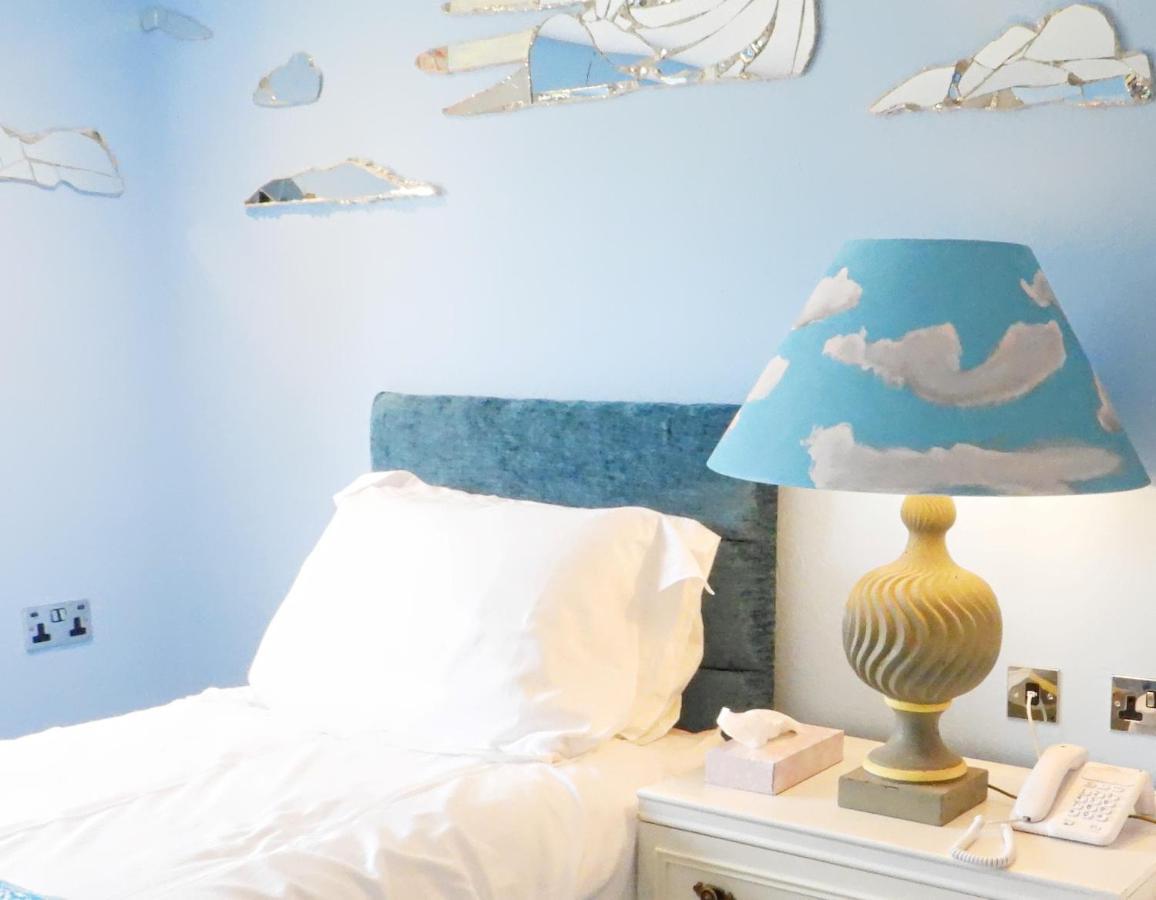 The Lion Hotel Welshpool Ngoại thất bức ảnh
